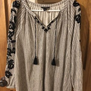 Lucky brand floral sleeve top